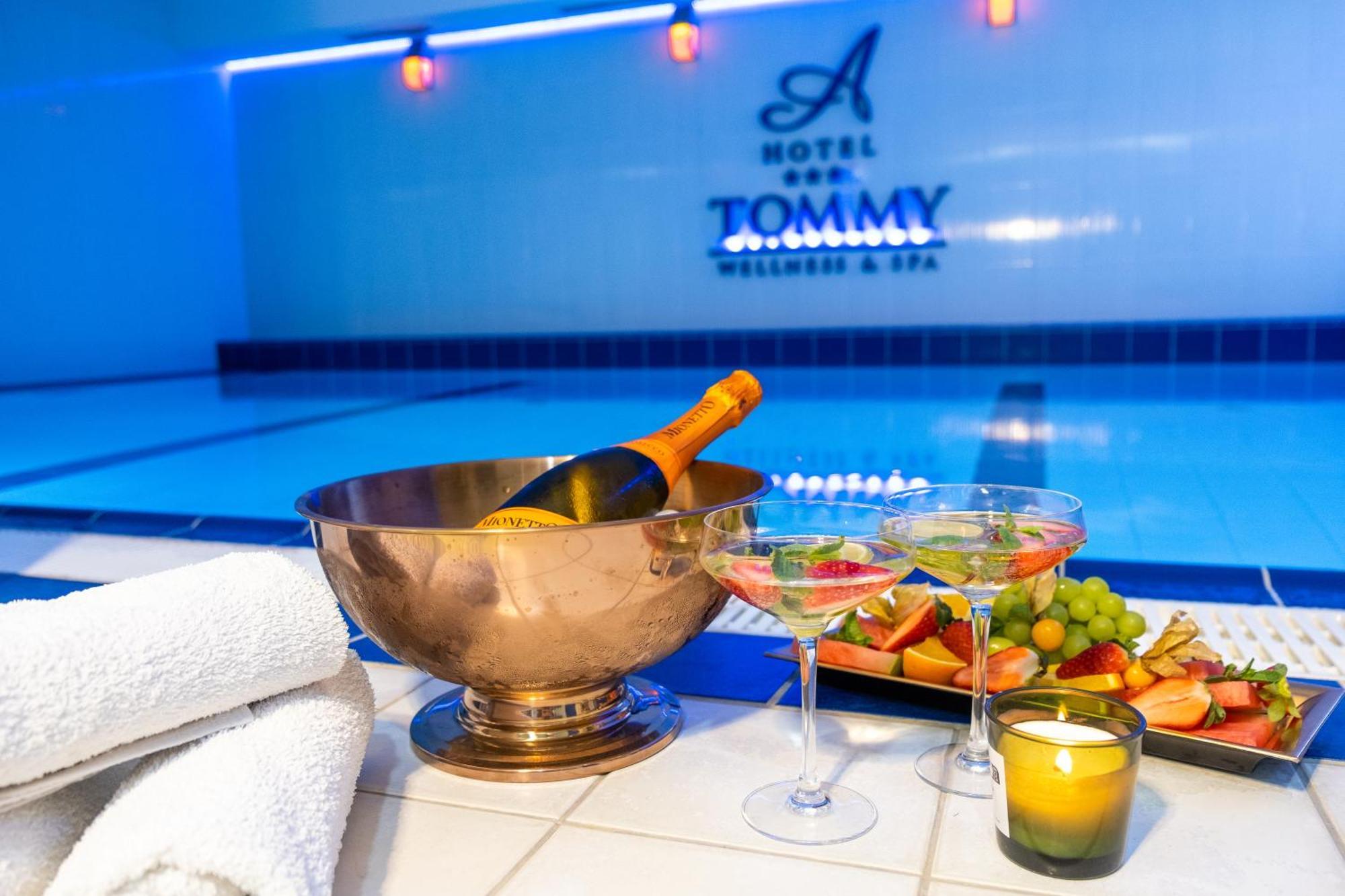 Hotel Tommy Wellness & Spa Náchod Exterior foto